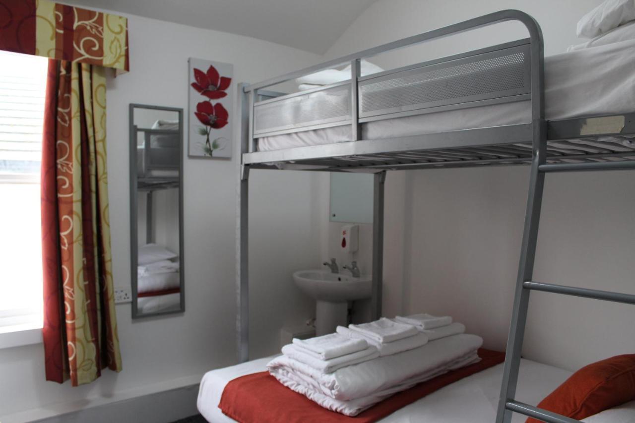 Backpackers Blackpool Hotel & Suites Экстерьер фото