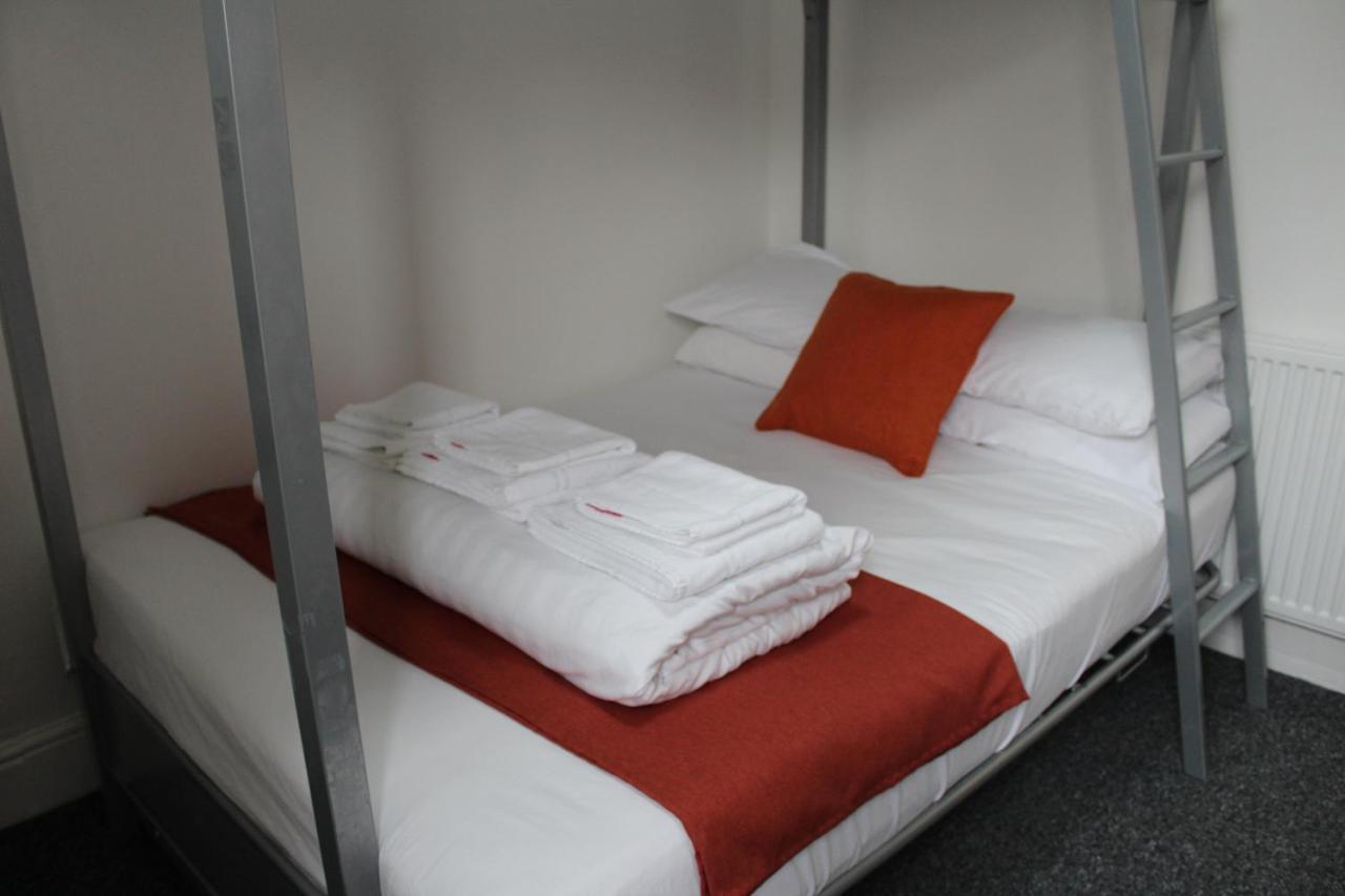 Backpackers Blackpool Hotel & Suites Экстерьер фото