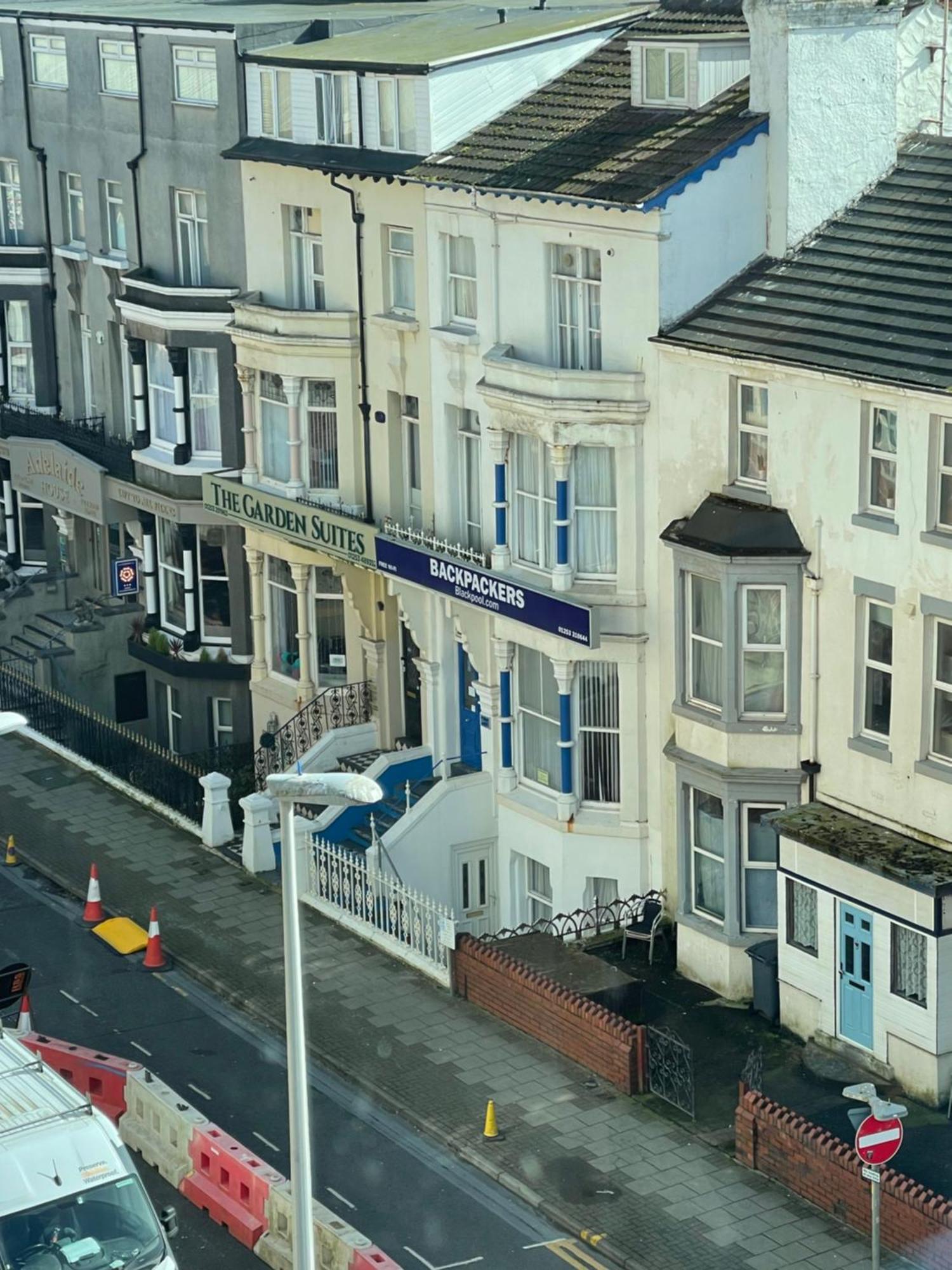 Backpackers Blackpool Hotel & Suites Экстерьер фото