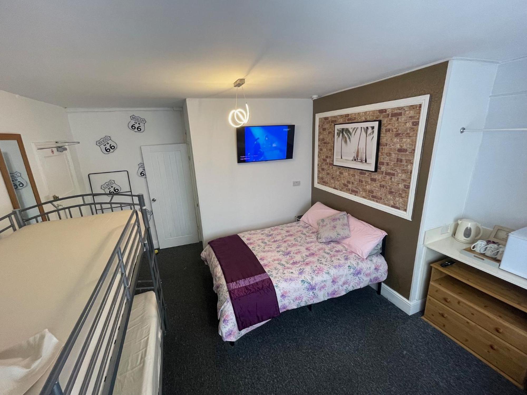 Backpackers Blackpool Hotel & Suites Экстерьер фото