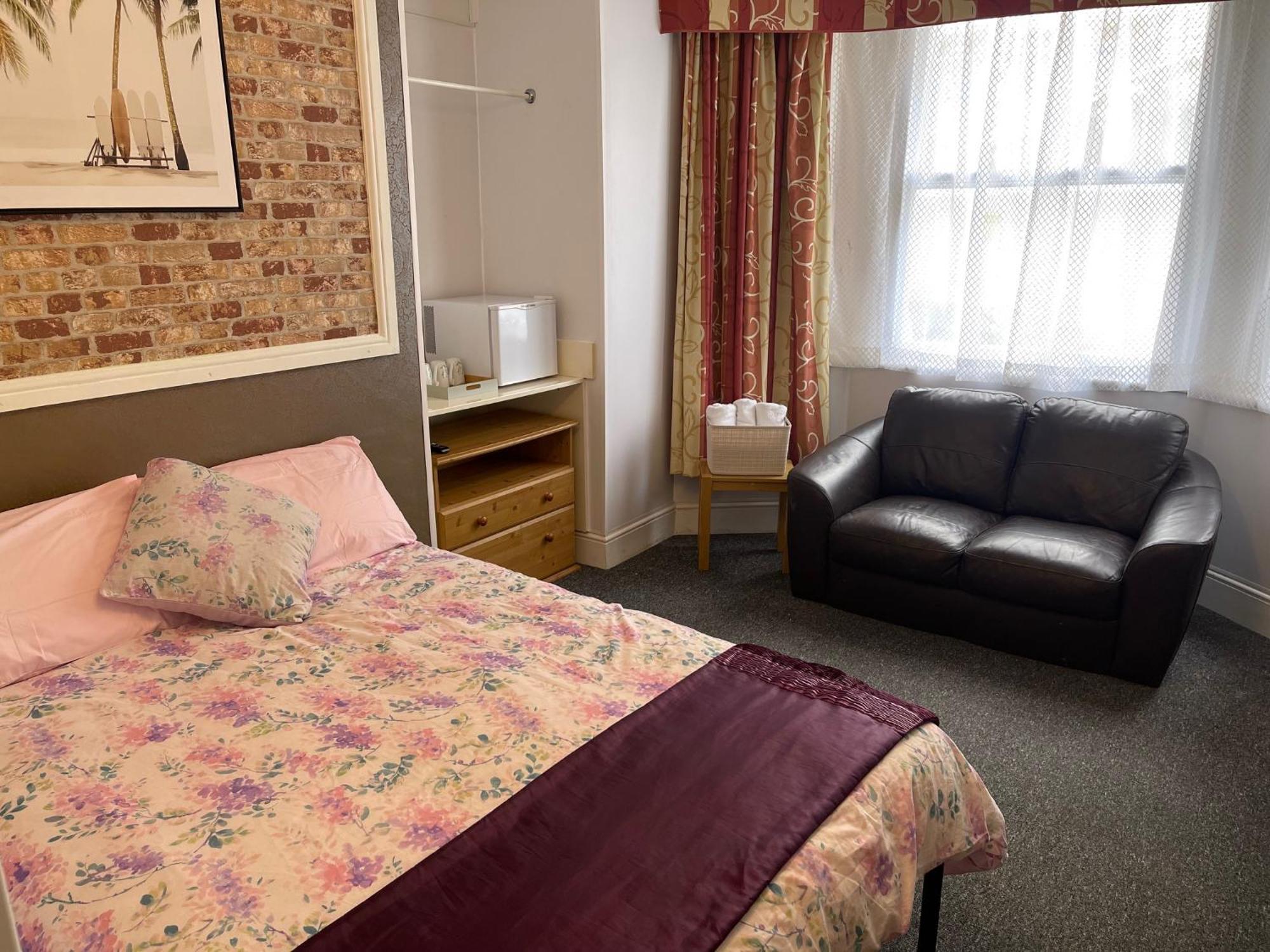Backpackers Blackpool Hotel & Suites Экстерьер фото
