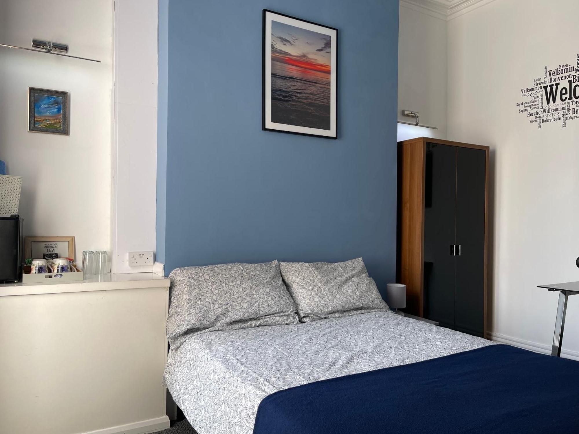Backpackers Blackpool Hotel & Suites Экстерьер фото