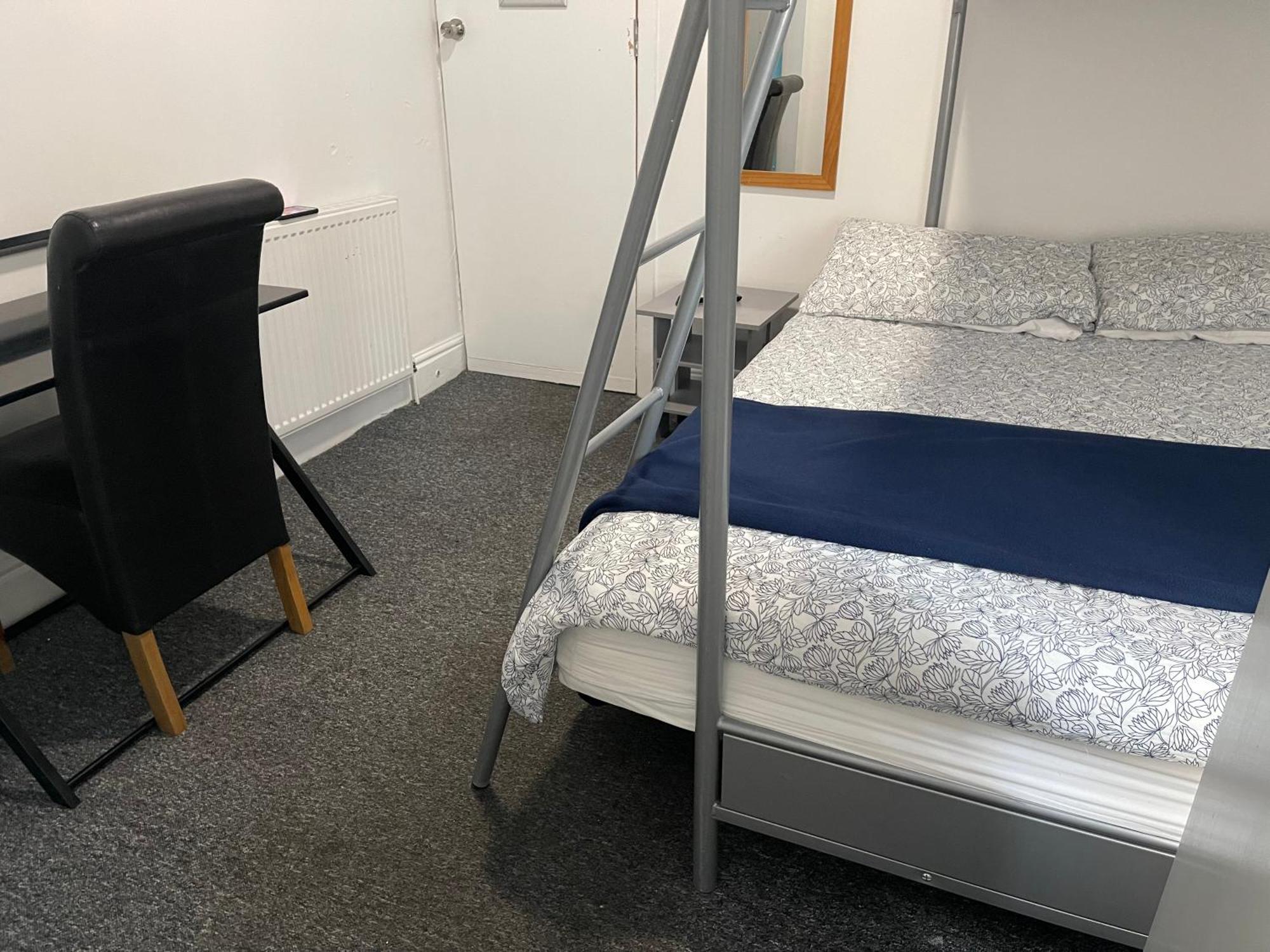 Backpackers Blackpool Hotel & Suites Экстерьер фото