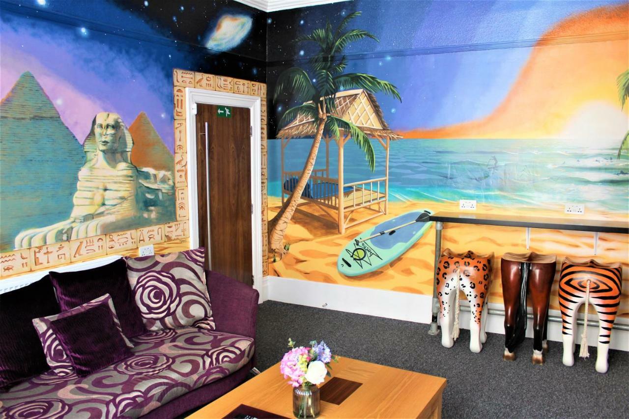 Backpackers Blackpool Hotel & Suites Экстерьер фото